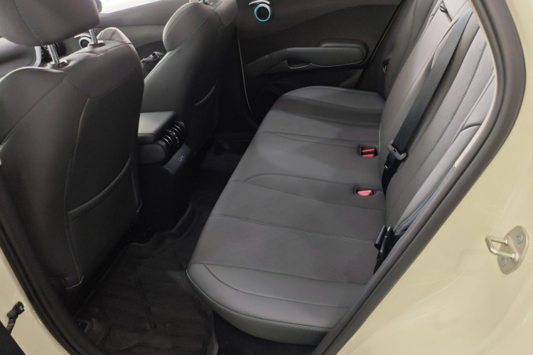 BYD Yuan Plus 2025 immagine di auto #17