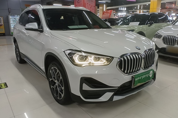 BMW X1 2022 #4 BMW X1 2022 car image #4