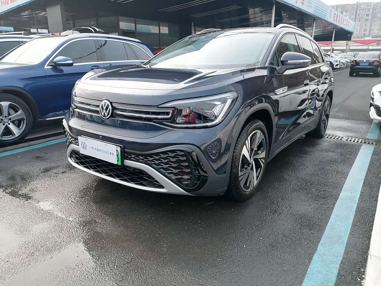 Volkswagen ID.6 Crozz 2024 immagine di auto 