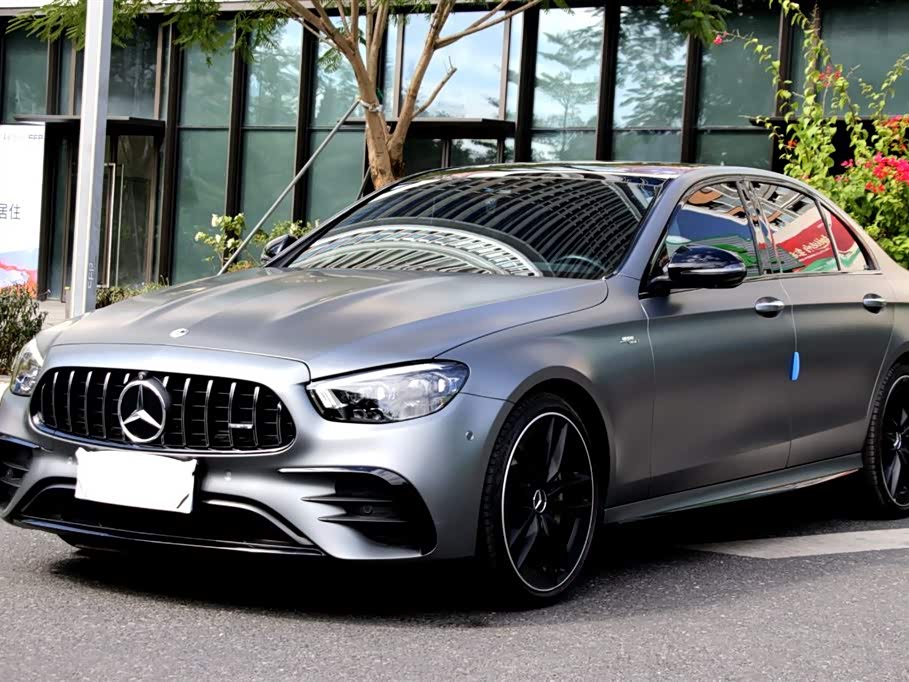 Mercedes-Benz E AMG 2022 immagine di auto 