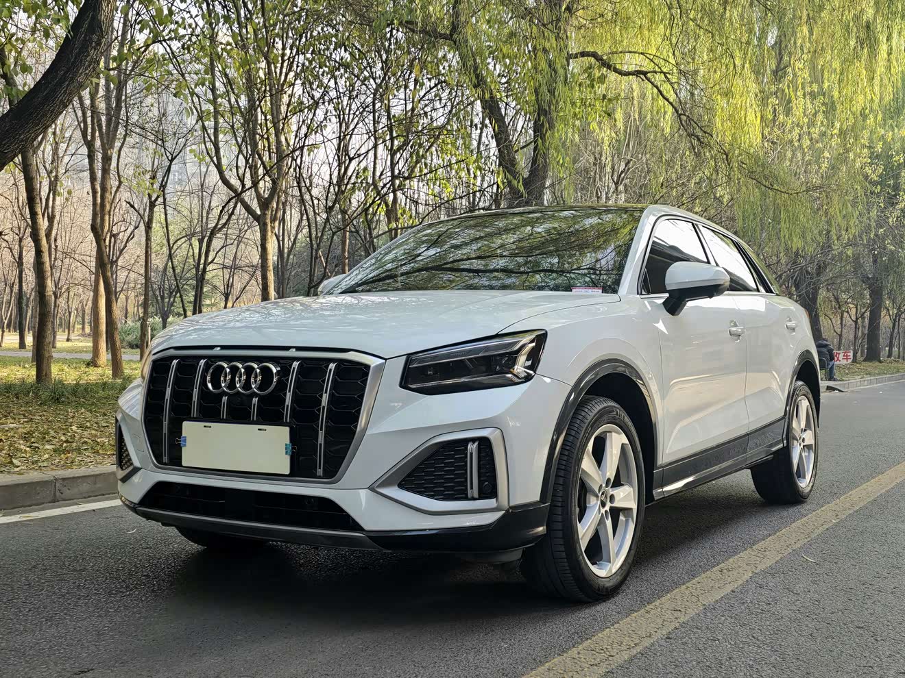 Audi Q2L 2022 car image 