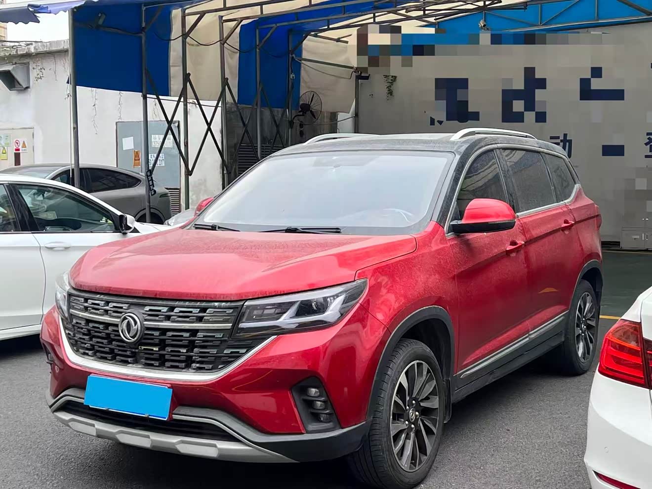 Forthing T5 2019 Forthing T5 2019 immagine di auto