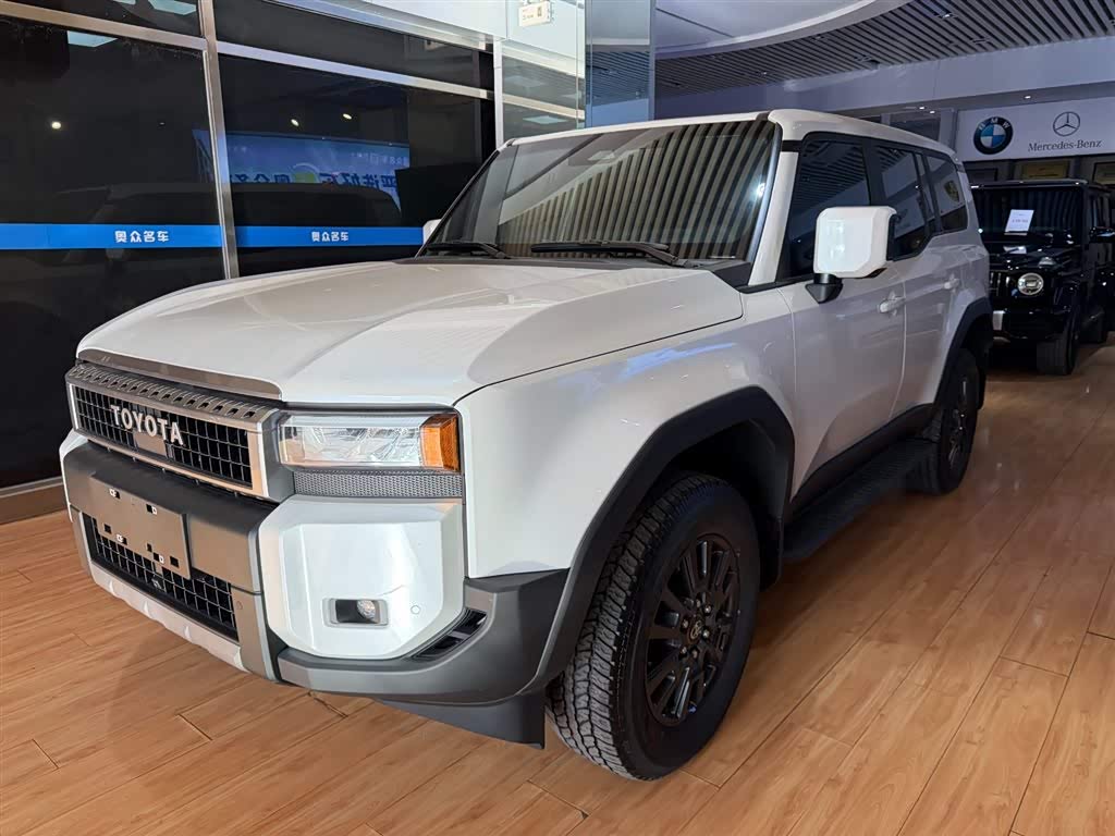 丰田 普拉多 2025 汽车图片 