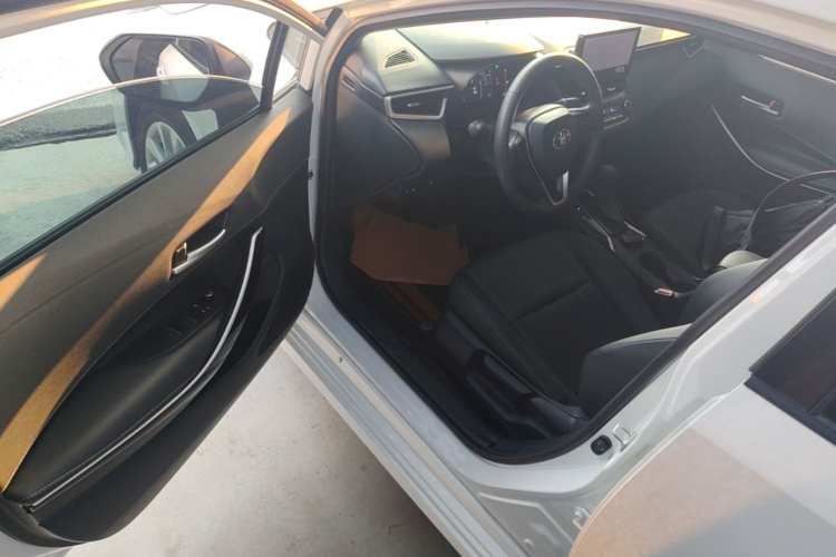 Toyota Corolla 2024 صورة سيارة #16