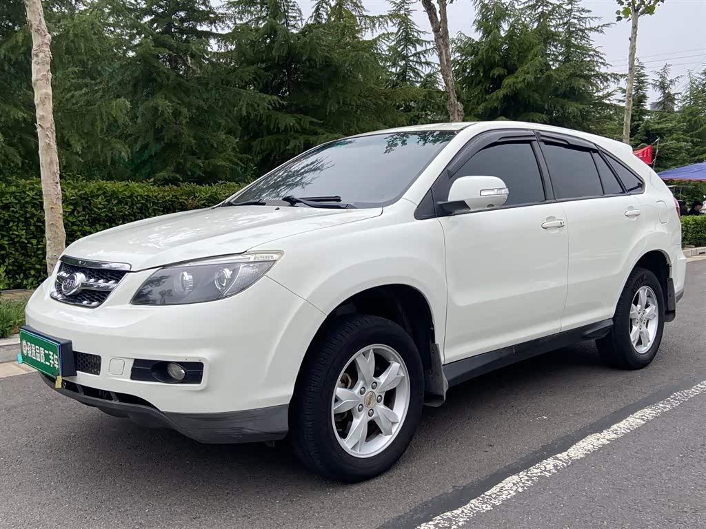 BYD S6 2014 car image 