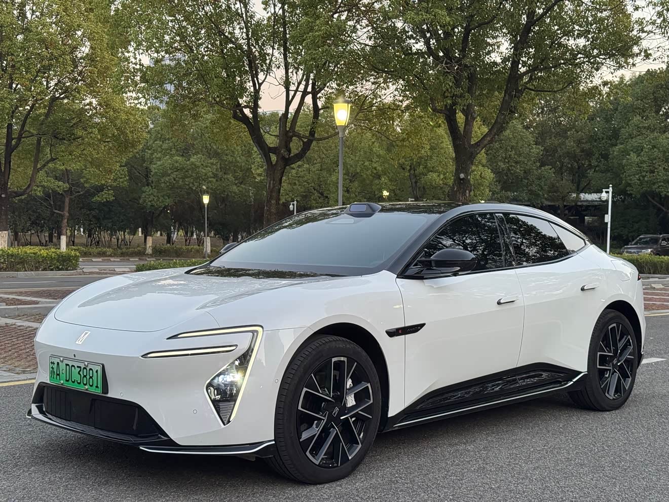 阿维塔 阿维塔06 2025 汽车图片 