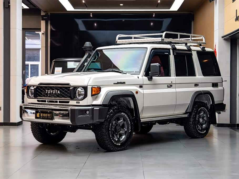 Toyota 2025 car image 