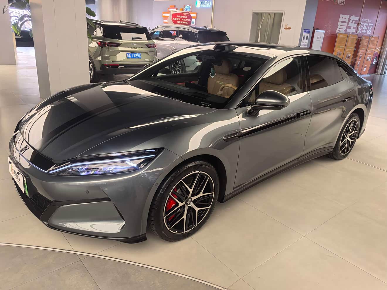 BYD HanL 2025 car image 