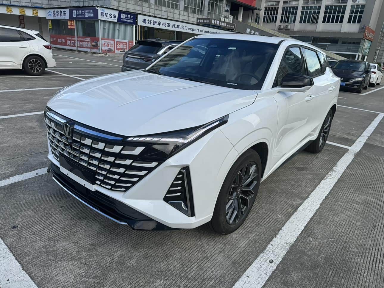 Changan UNI-Z 2025 car image 