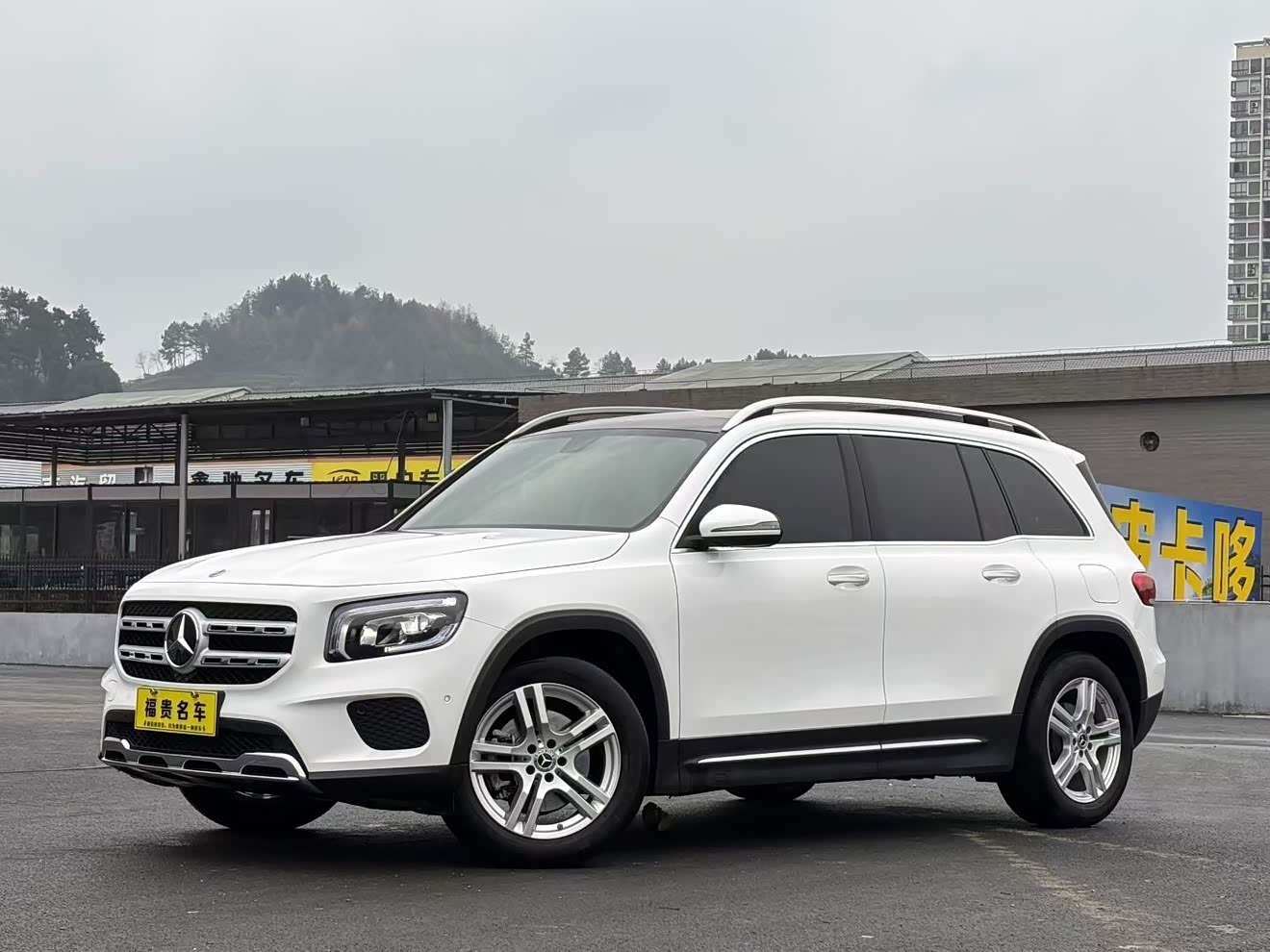 Mercedes-Benz GLB Class 2022 car image 