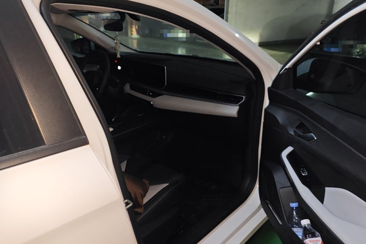 GEELY Binray 2024 #25 GEELY Binray 2024 صورة سيارة #25