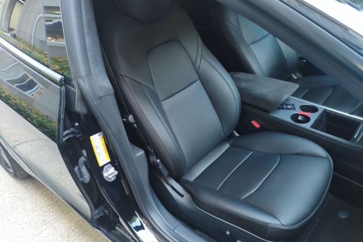 Tesla Model 3 2022 car image #24