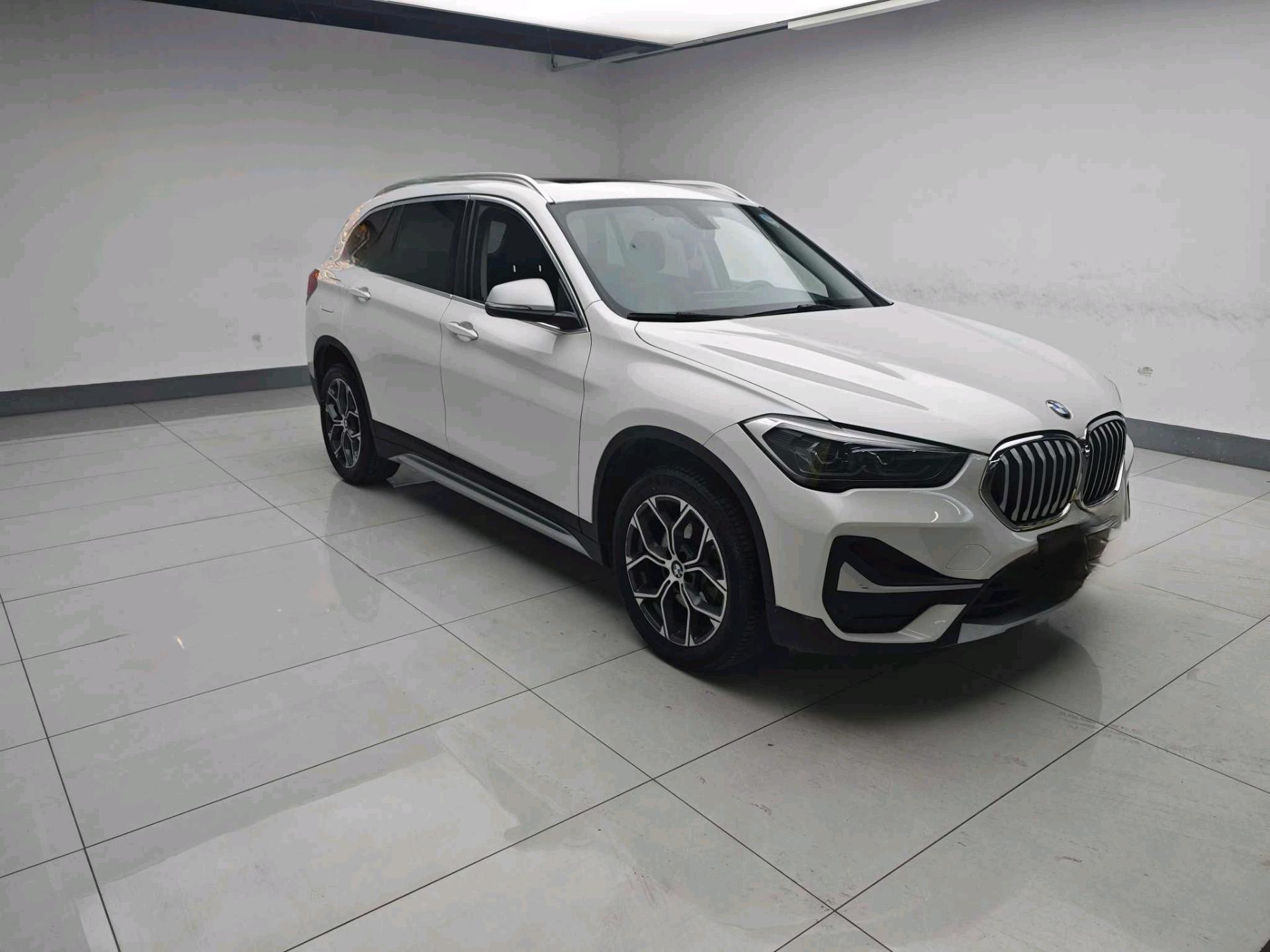 BMW X1 2021 imagen de coche #2