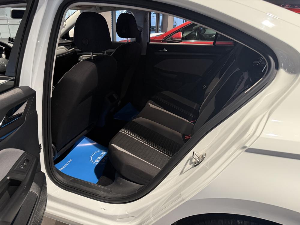 Volkswagen Bora 2023 car image #14