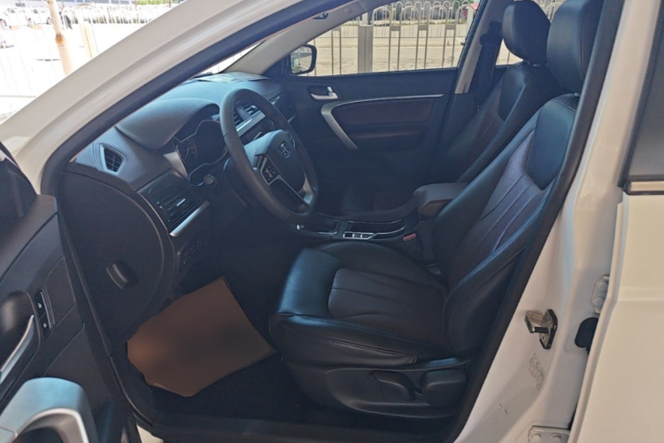 GEELY Emgrand 2017 #15 GEELY Emgrand 2017 car image #15
