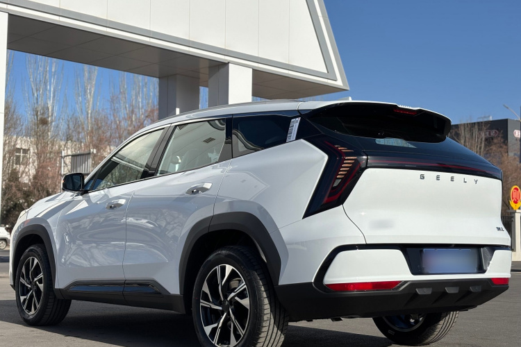 GEELY Boyue L 2026 صورة سيارة #4