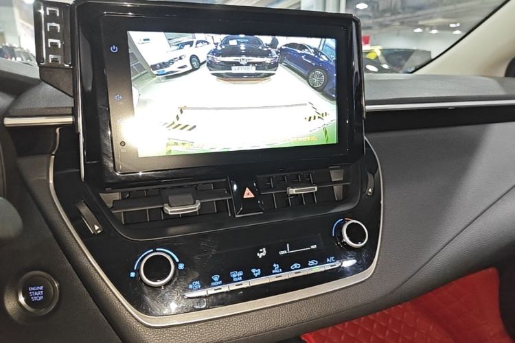 Toyota Corolla 2021 car image #13