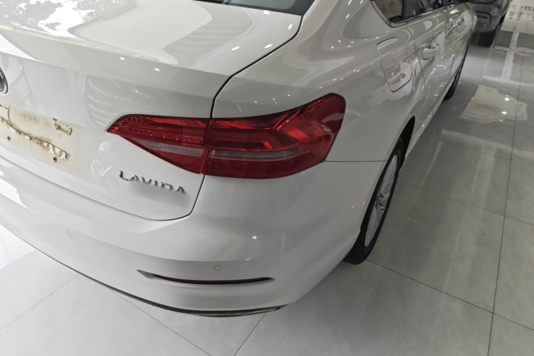 Volkswagen Lavida 2020 car image #8