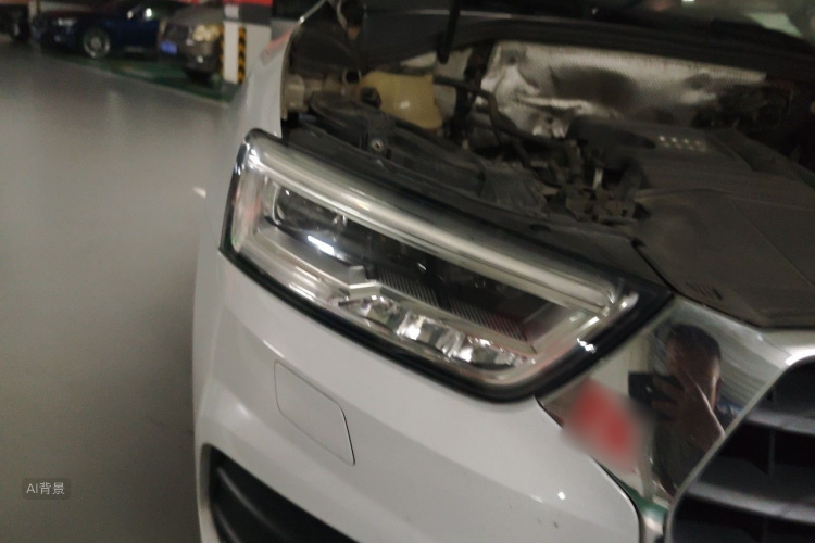 Audi Q3 2017 car image #8