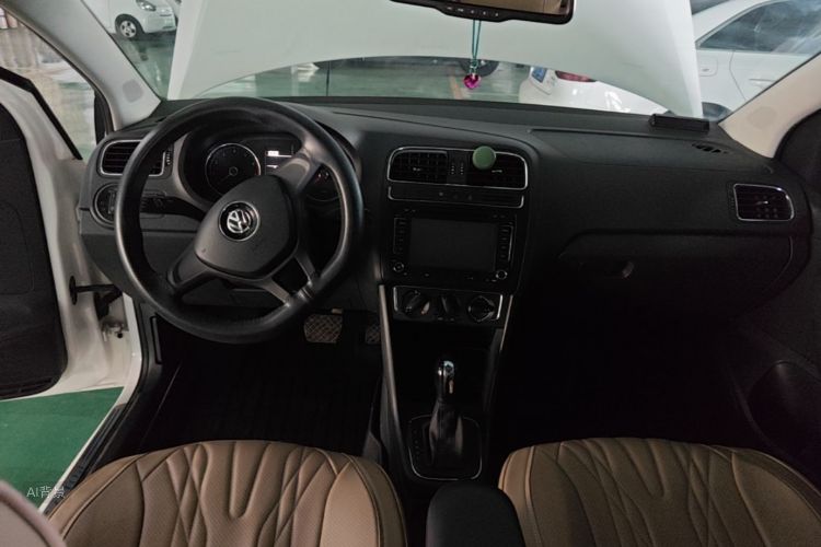 Volkswagen Polo 2015 #12 Volkswagen Polo 2015 car image #12
