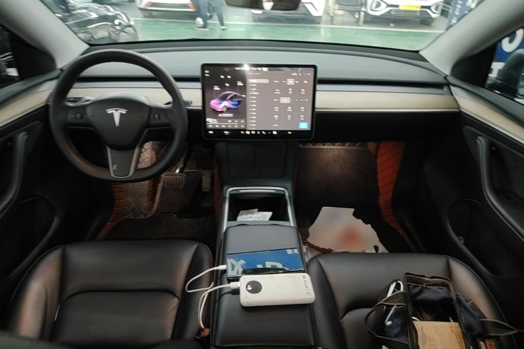 Tesla Model Y 2022 #11 Tesla Model Y 2022 car image #11
