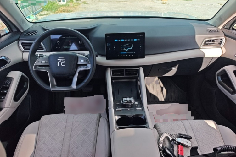 BYD YuanUP 2024 car image #10
