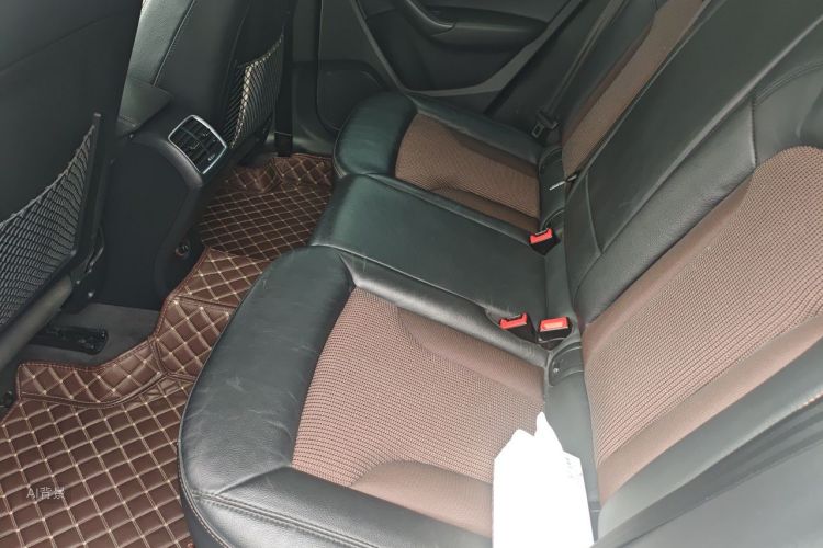 Audi Q3 2019 #19 Audi Q3 2019 car image #19