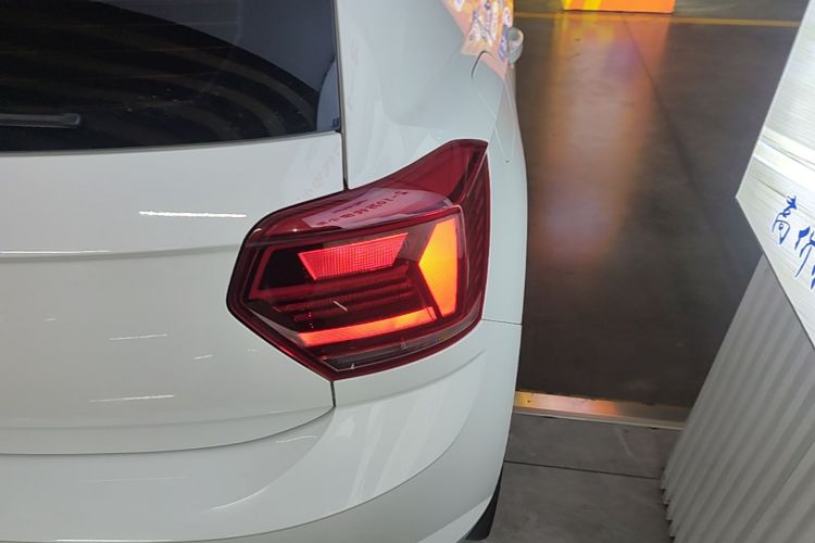 Volkswagen Polo 2023 #8 Volkswagen Polo 2023 صورة سيارة #8