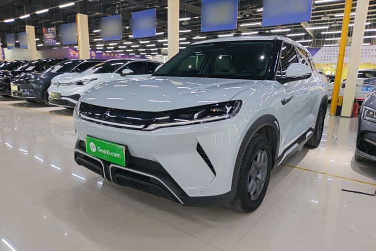 BYD YuanUP 2024 #2 BYD YuanUP 2024 car image #2