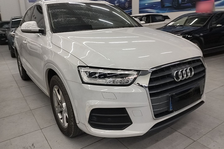 Audi Q3 2018 #4 Audi Q3 2018 car image #4