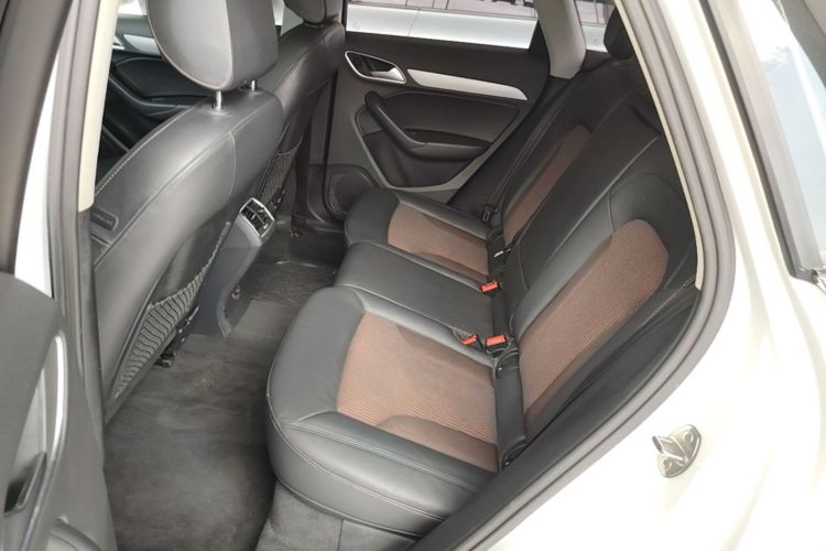 Audi Q3 2019 #17 Audi Q3 2019 car image #17