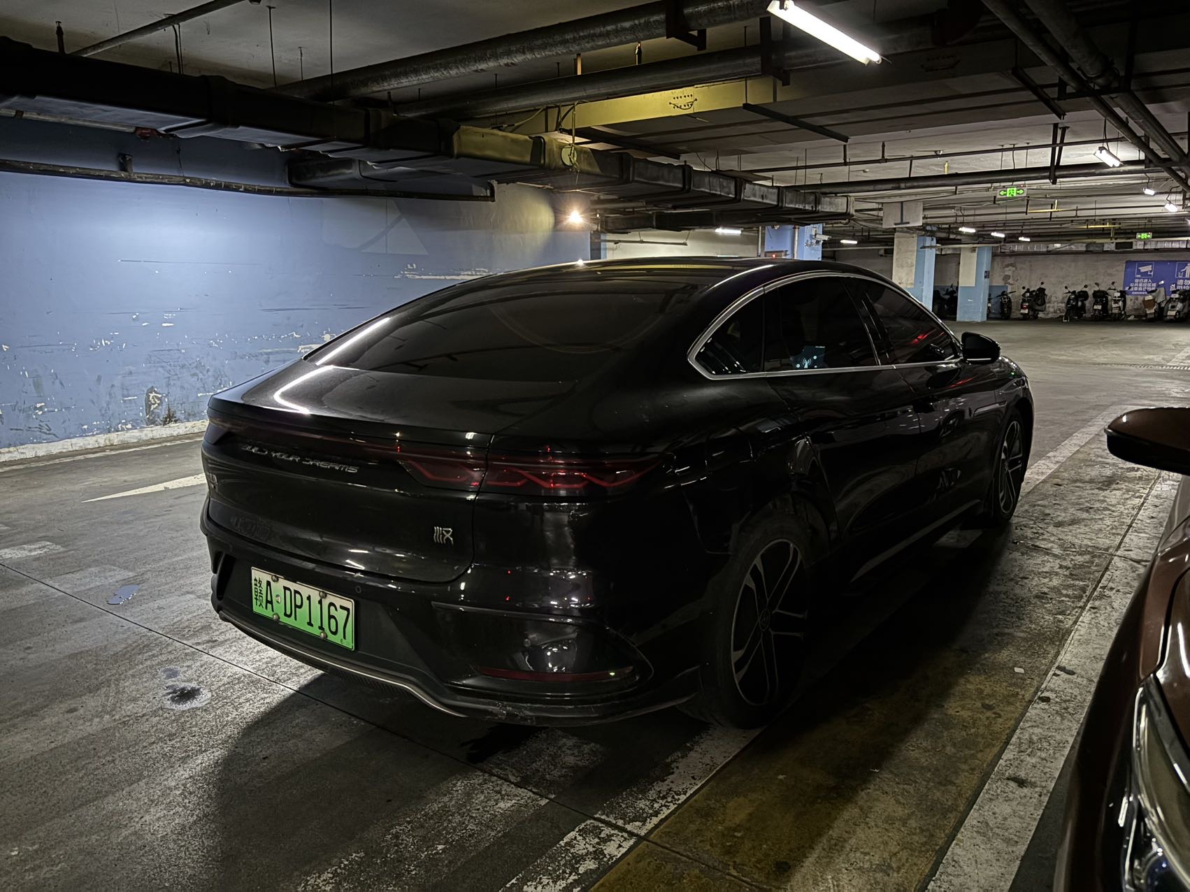BYD Han 2023 car image #6