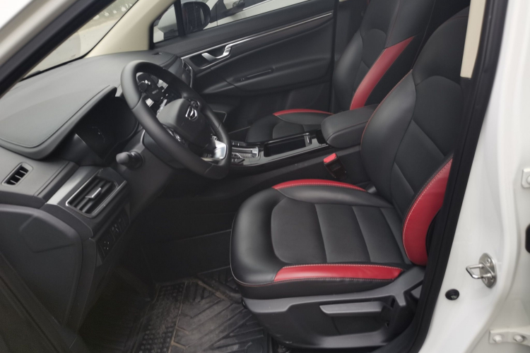 GEELY Emgrand GS 2021 car image #15