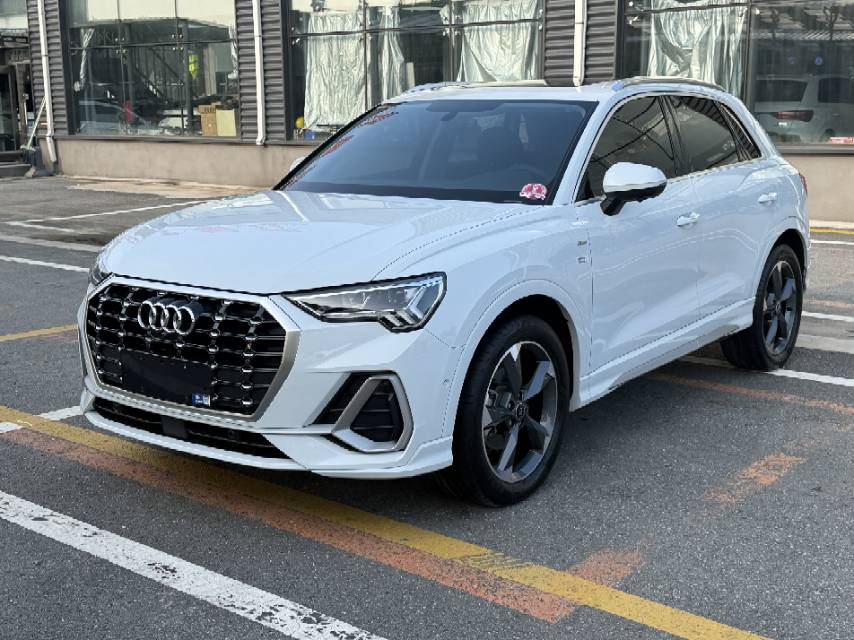 2022 2022 immagine di auto
