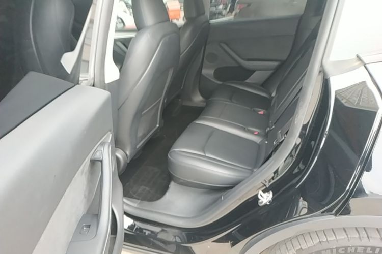 Tesla Model Y 2023 #17 Tesla Model Y 2023 immagine di auto #17