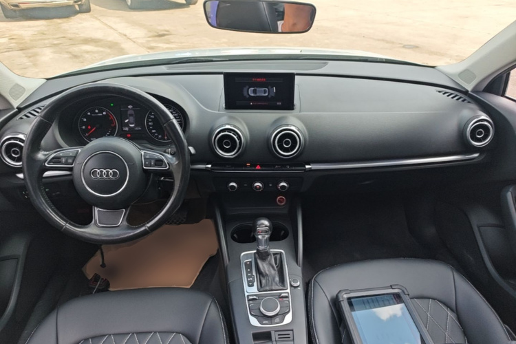 Audi A3 2016 car image #10