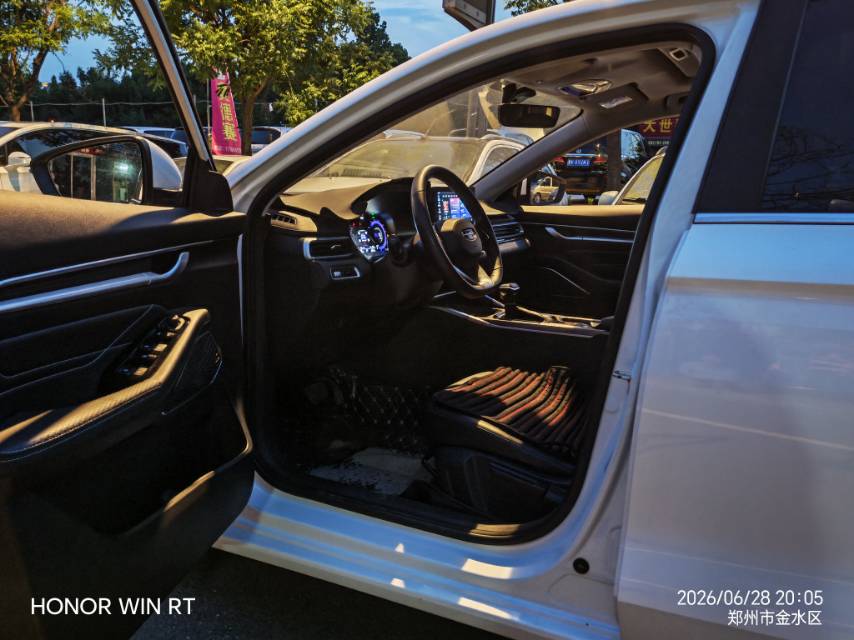 GEELY Emgrand 2022 car image #6