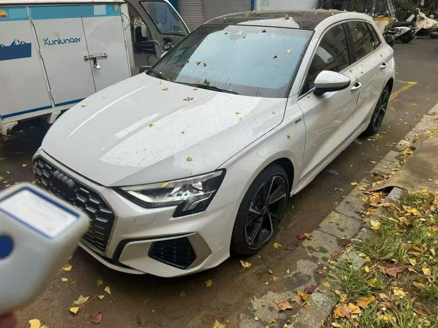 2023 2023 immagine di auto