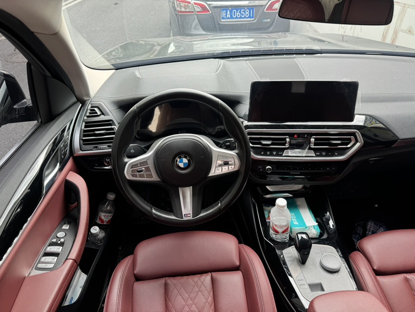 BMW X3 2024 car image #5