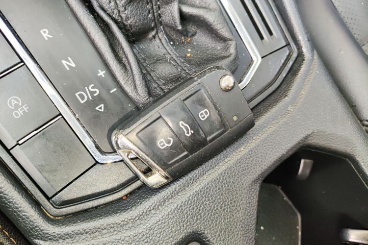 Volkswagen Lavida 2019 #9 Volkswagen Lavida 2019 car image #9