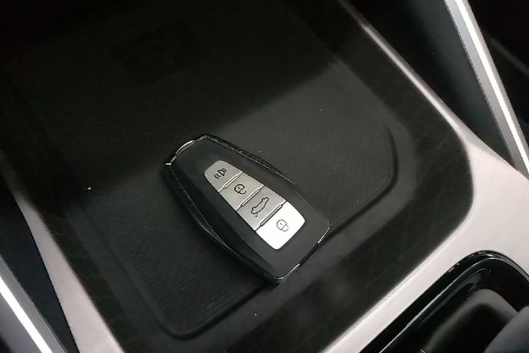 GEELY Emgrand 2022 car image #9