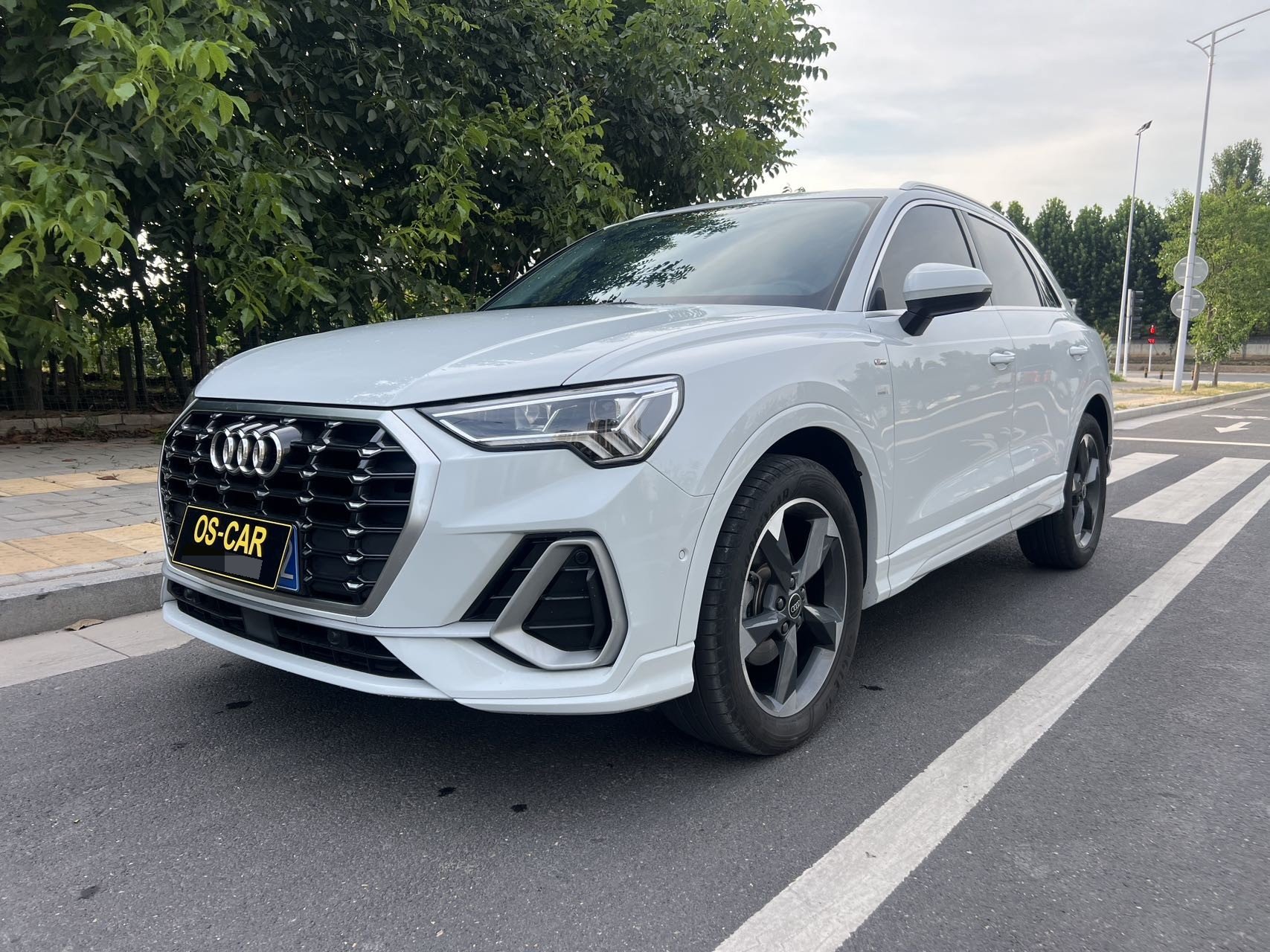 Audi Q3 2023 Audi Q3 2023 car image