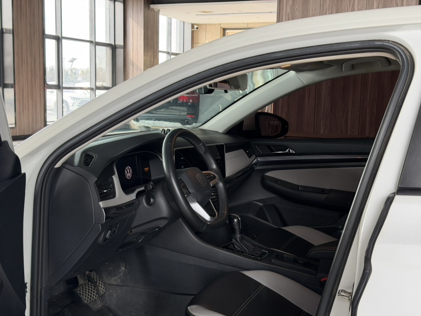 Volkswagen Bora 2023 car image #7
