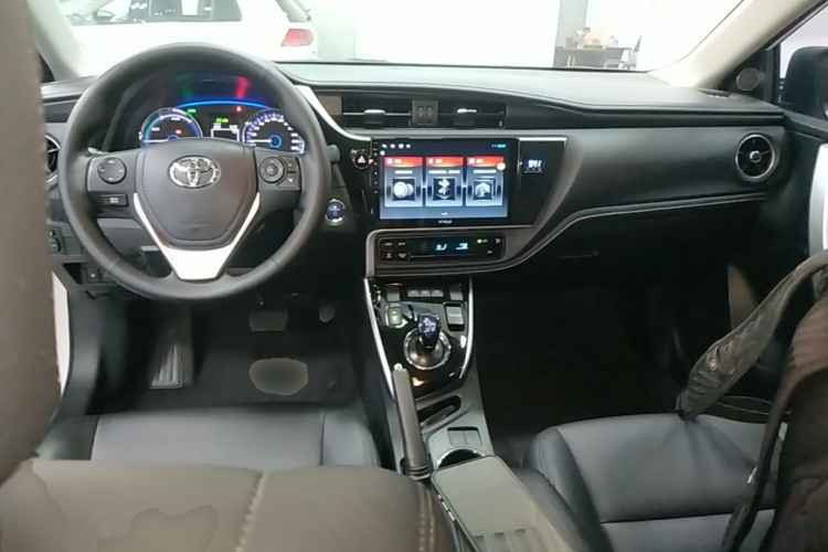 Toyota Corolla Hybird E+ 2022 immagine di auto #10