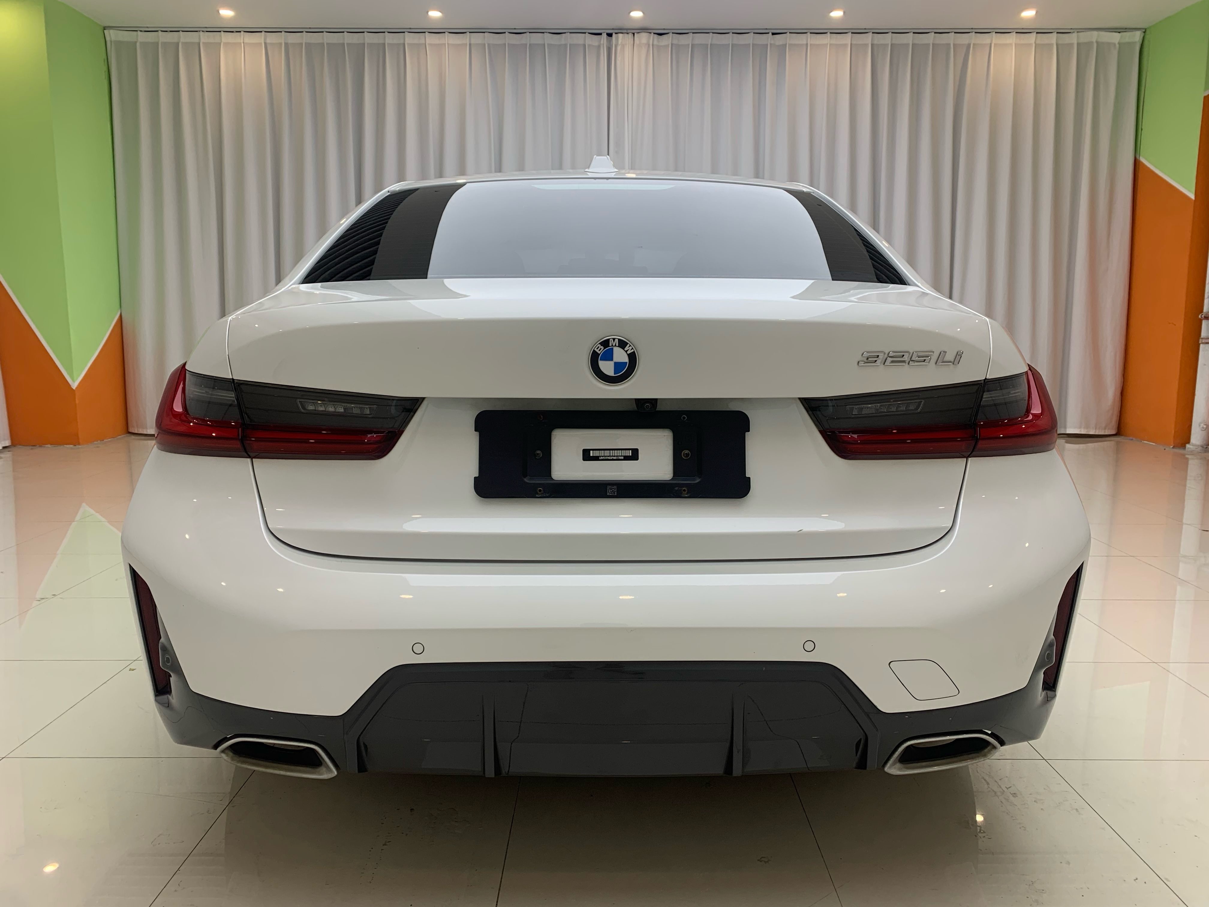 BMW 3 Series 2022 car image #10