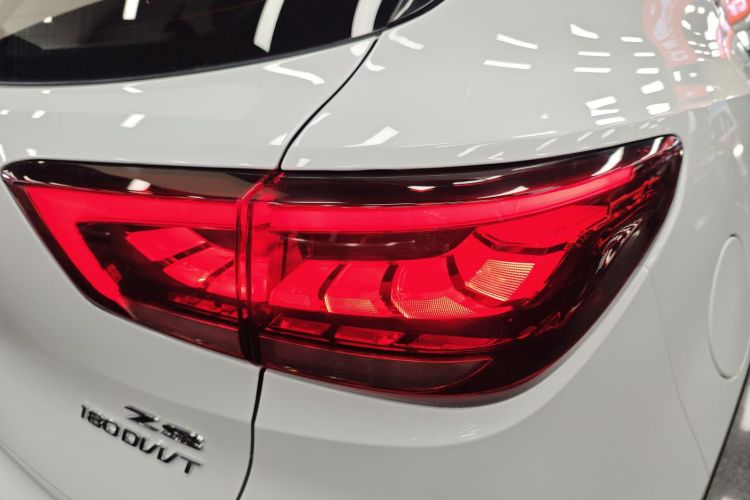 MG ZS 2021 صورة سيارة #8