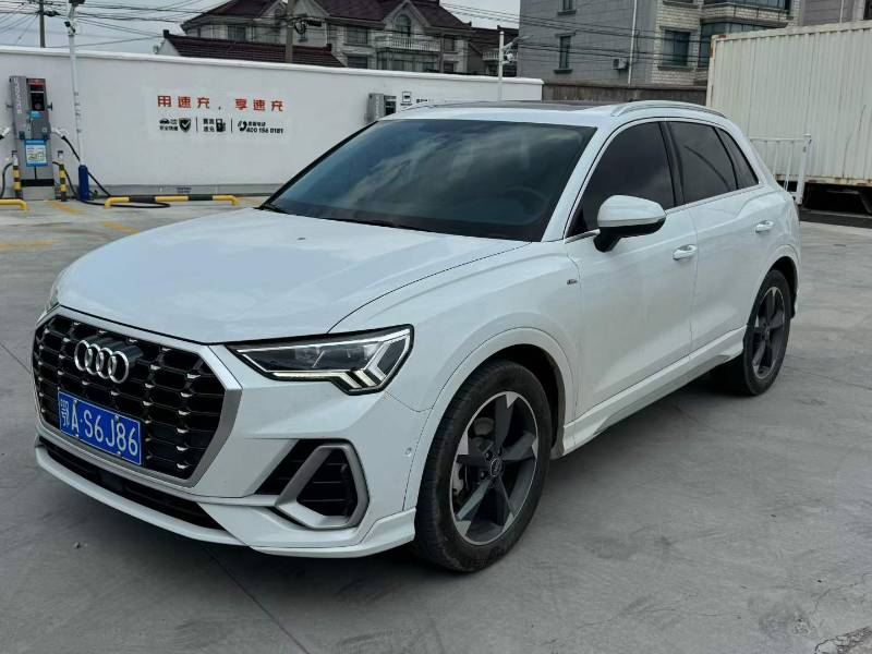 Audi Q3 2023 Audi Q3 2023 car image