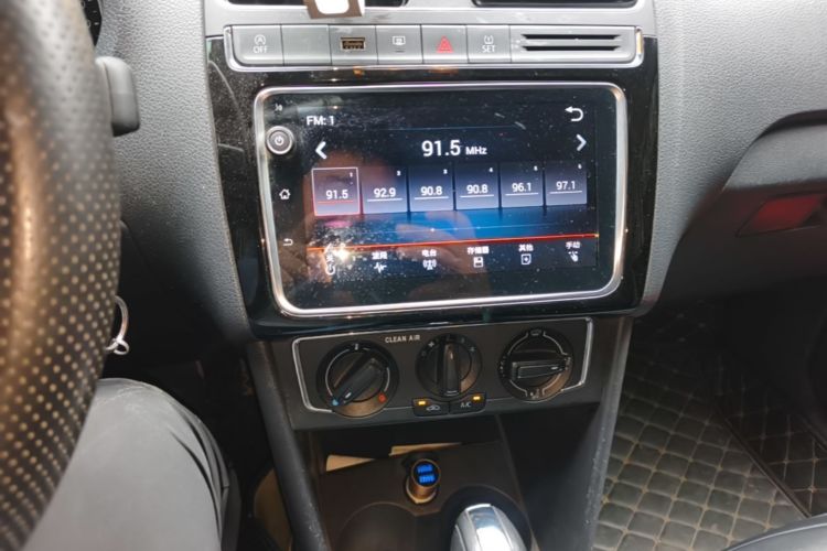 Volkswagen Polo 2019 #13 Volkswagen Polo 2019 car image #13