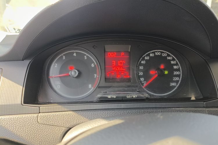 Volkswagen Santana 2019 car image #16