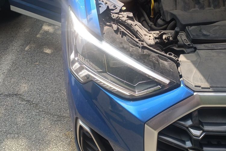 Audi Q3 2019 #8 Audi Q3 2019 car image #8